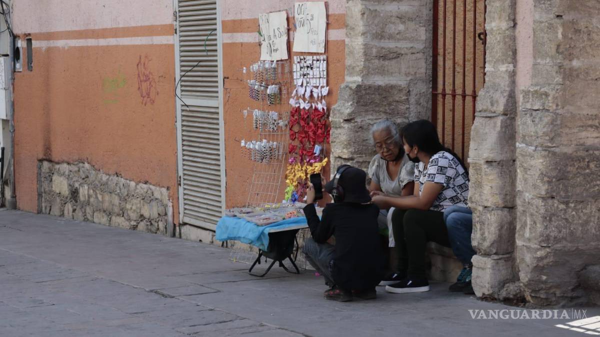 Venden de “todo”... aumenta ambulantaje en el Centro Histórico de Saltillo