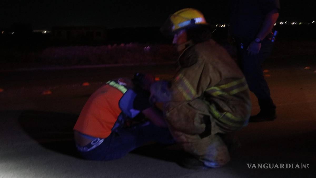 Padre arriesga vida de su hijo por manejar ebrio, en el Libramiento Flores Tapia