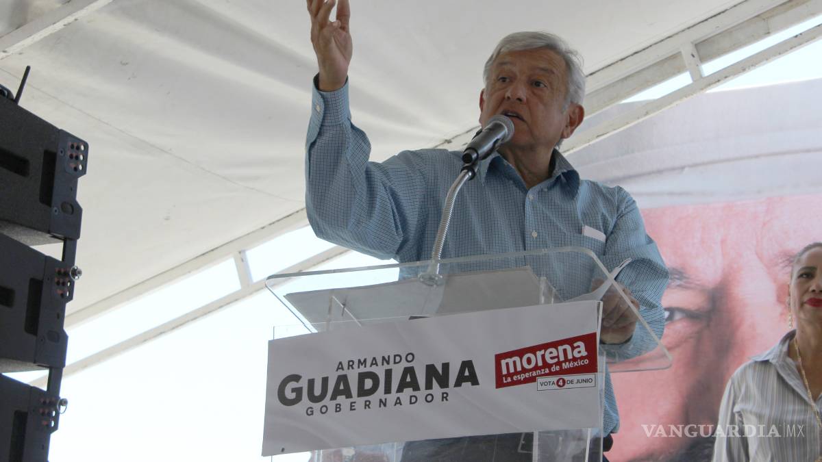 Reta AMLO a que le demuestren que Calderón no exoneró a HMV