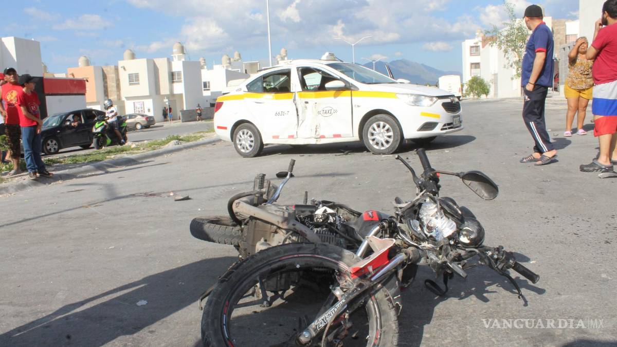 Fallece joven en accidente en moto en Saltillo; sus dos acompañantes están graves (VIDEO)