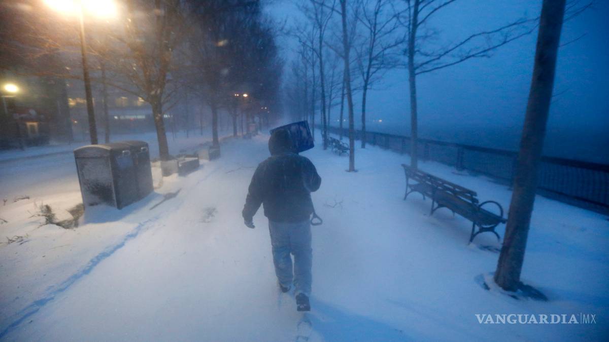 Al menos 10 muertos en EU por supertormenta 'Jonas'