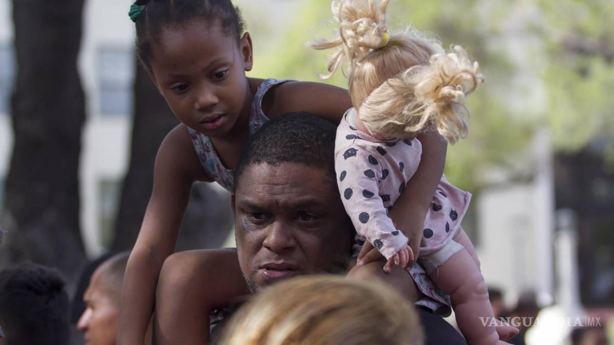 Polémica en EU: ¿‘Vuelos fantasma’ para llevar niños migrantes?