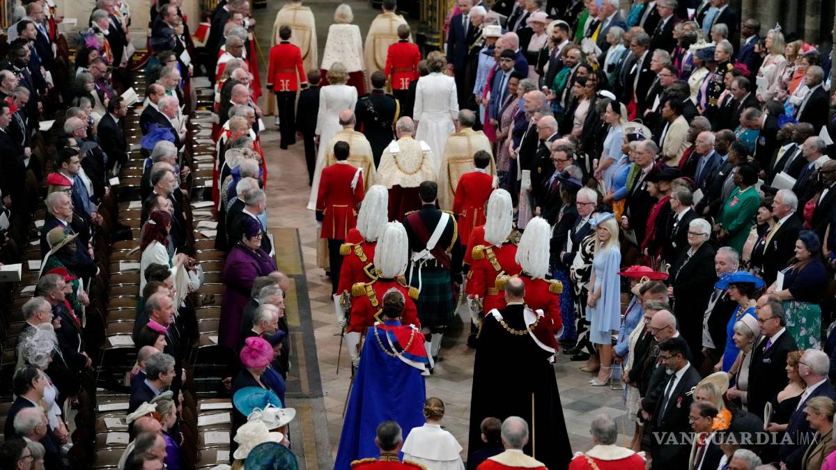 Así inicia el reinado del Carlos III tras una larga espera para ser el monarca británico (fotos)