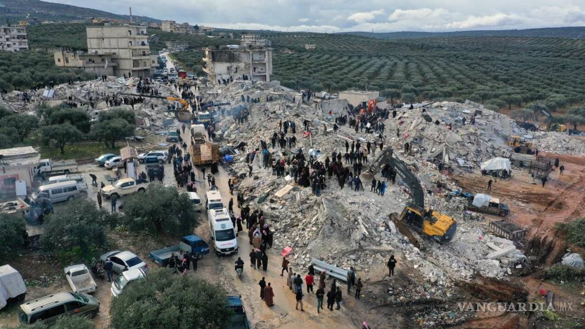 Fuerte terremoto de magnitud 7.8 remece a Turquía y Siria (Fotos)