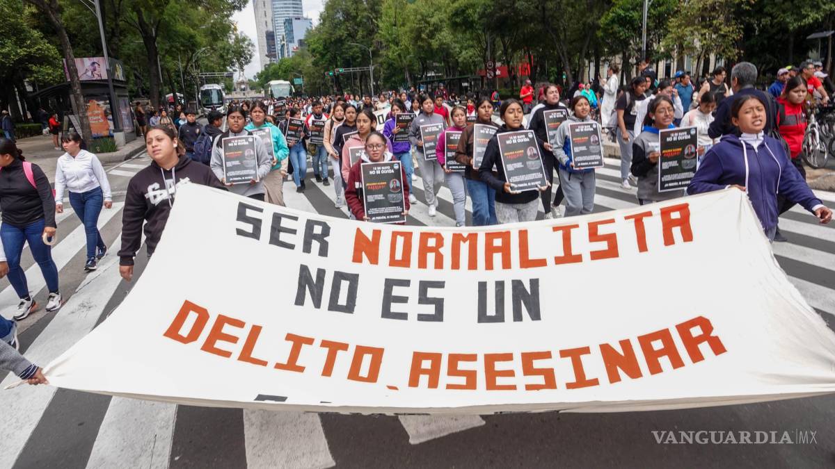 Promete Sheinbaum para septiembre nuevas líneas de investigación de caso Ayotzinapa