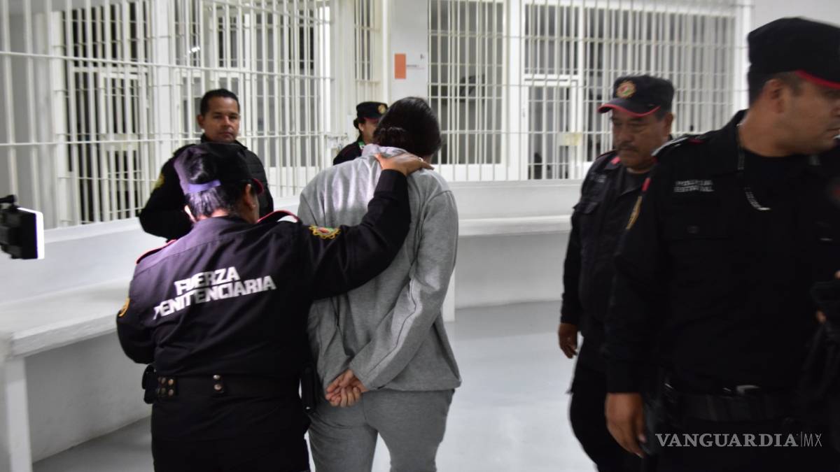 Trasladan a 119 reos de Monterrey a otros penales de Guanajuato y Morelos