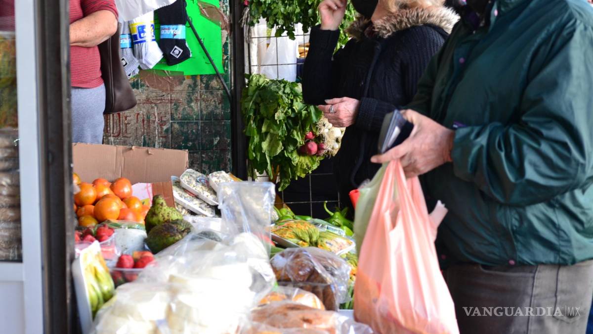 Limón con miel, té de jengibre, ajo y cebolla o eucalipto; los ‘remedios’ más empleados contra el Ómicron en Saltillo