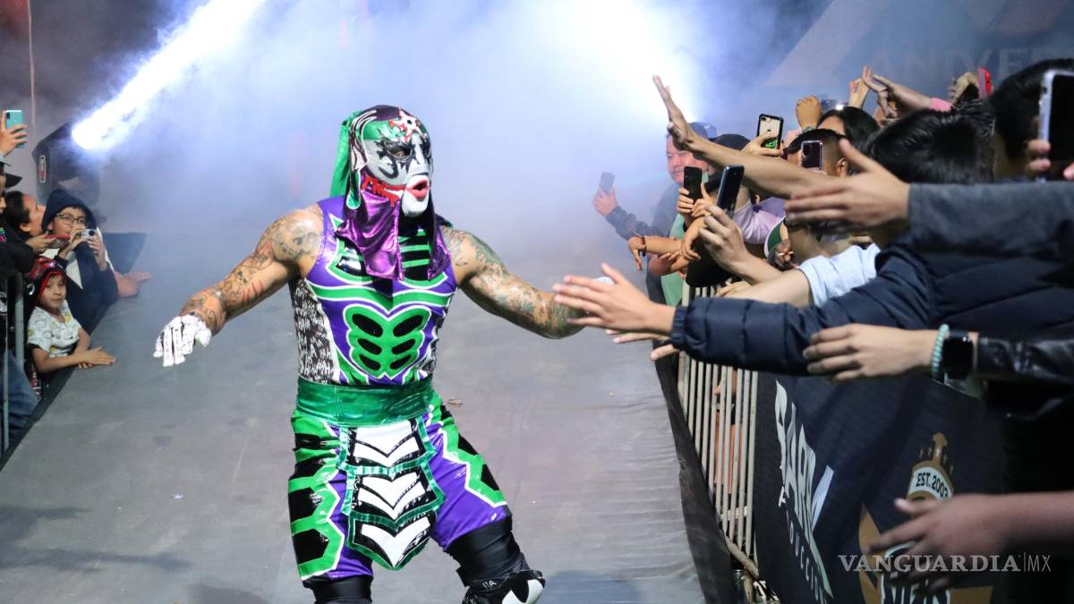 Magia y lucha libre cautivan a los saltillenses