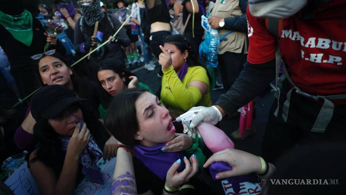 8M: Entre el dolor y la rabia con el grito de “Ni una más” miles de mujeres toman las calles en México (fotos)