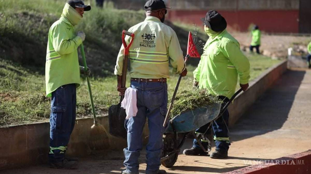 A marchas forzadas rehabilitan escuelas; reabrirán puertas este lunes