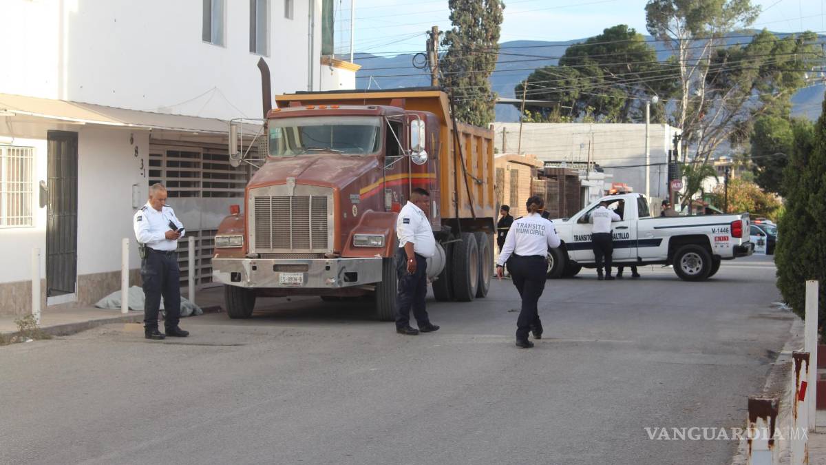 Mata a mujer de 89 años atropellándola; iba a Parque Centro Saltillo