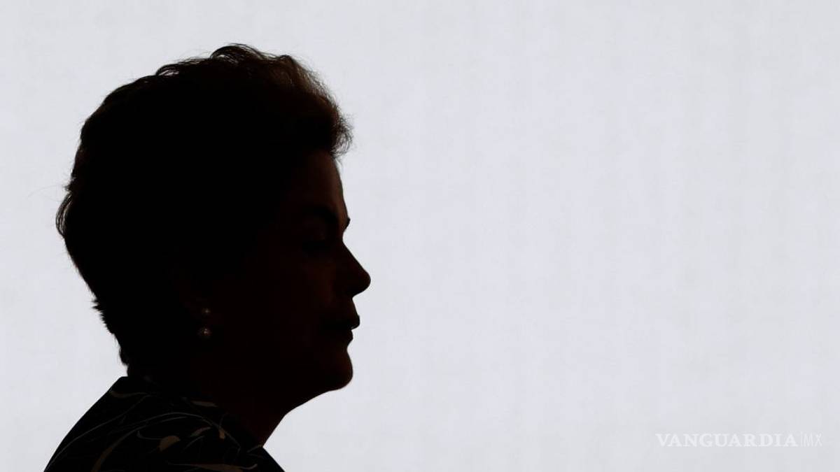 Senadores inician votación que puede dejar a Rousseff a un paso de un juicio