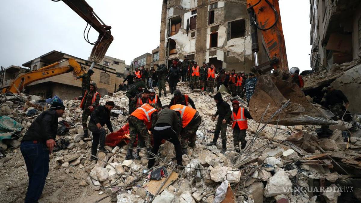 Fuerte terremoto de magnitud 7.8 remece a Turquía y Siria (Fotos)