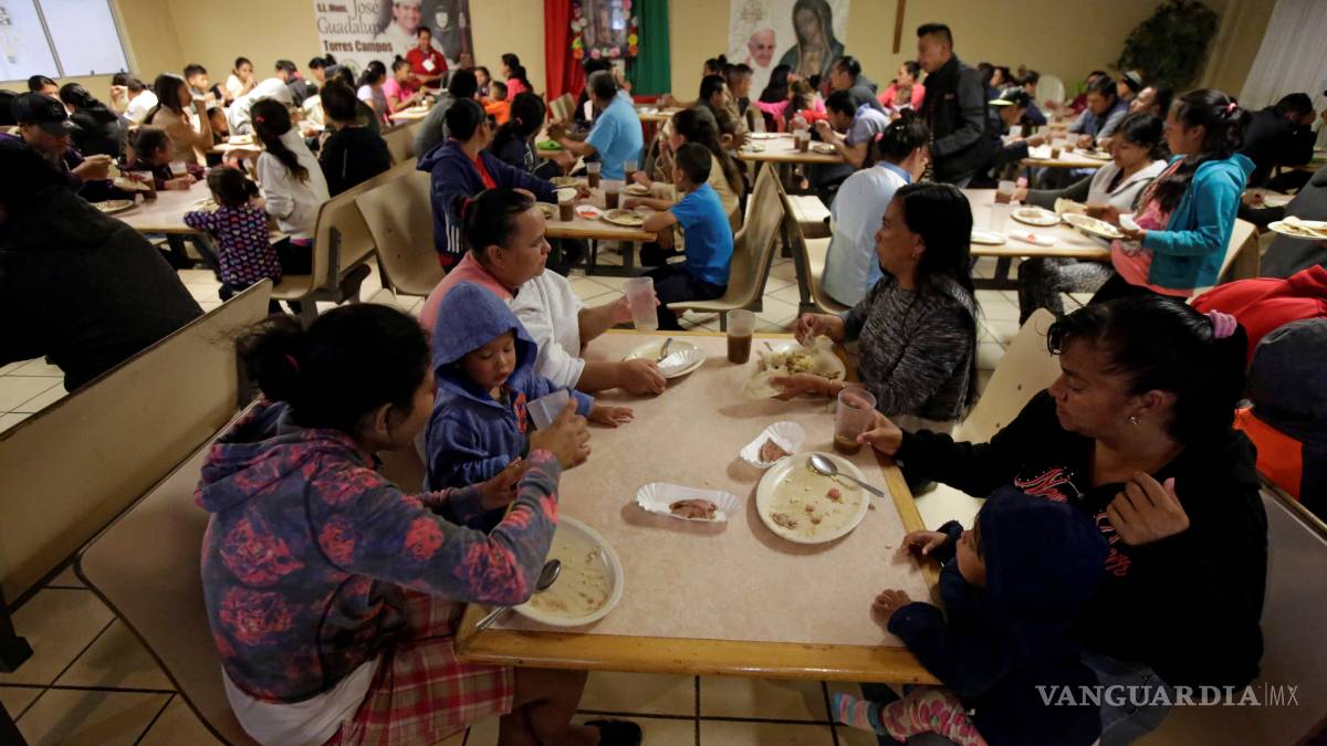 Madres migrantes pasan su día entre angustia y zozobra