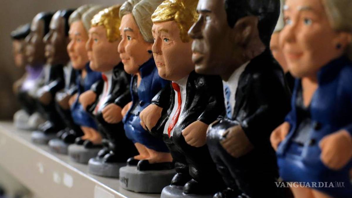 Muestran a Clinton y a Trump con las nalgas al aire