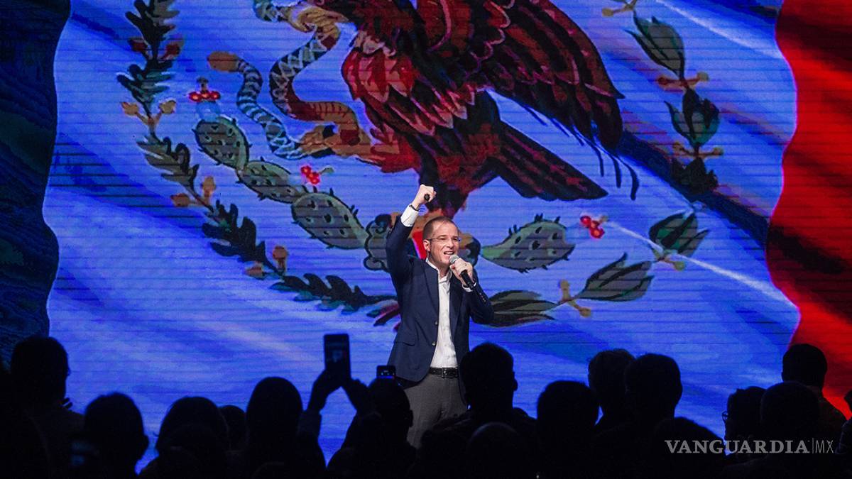 Ricardo Anaya critica a Fox y Calderón