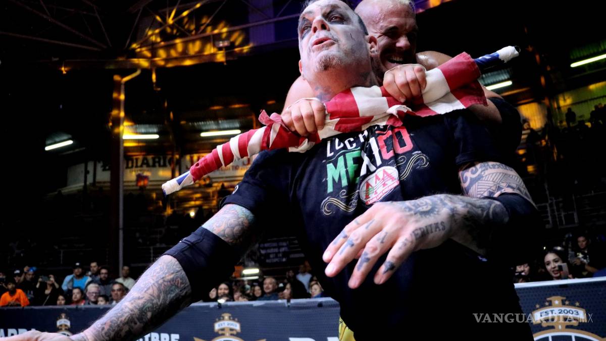 Magia y lucha libre cautivan a los saltillenses