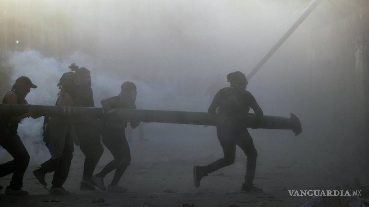 8M: Entre el dolor y la rabia con el grito de “Ni una más” miles de mujeres toman las calles en México (fotos)