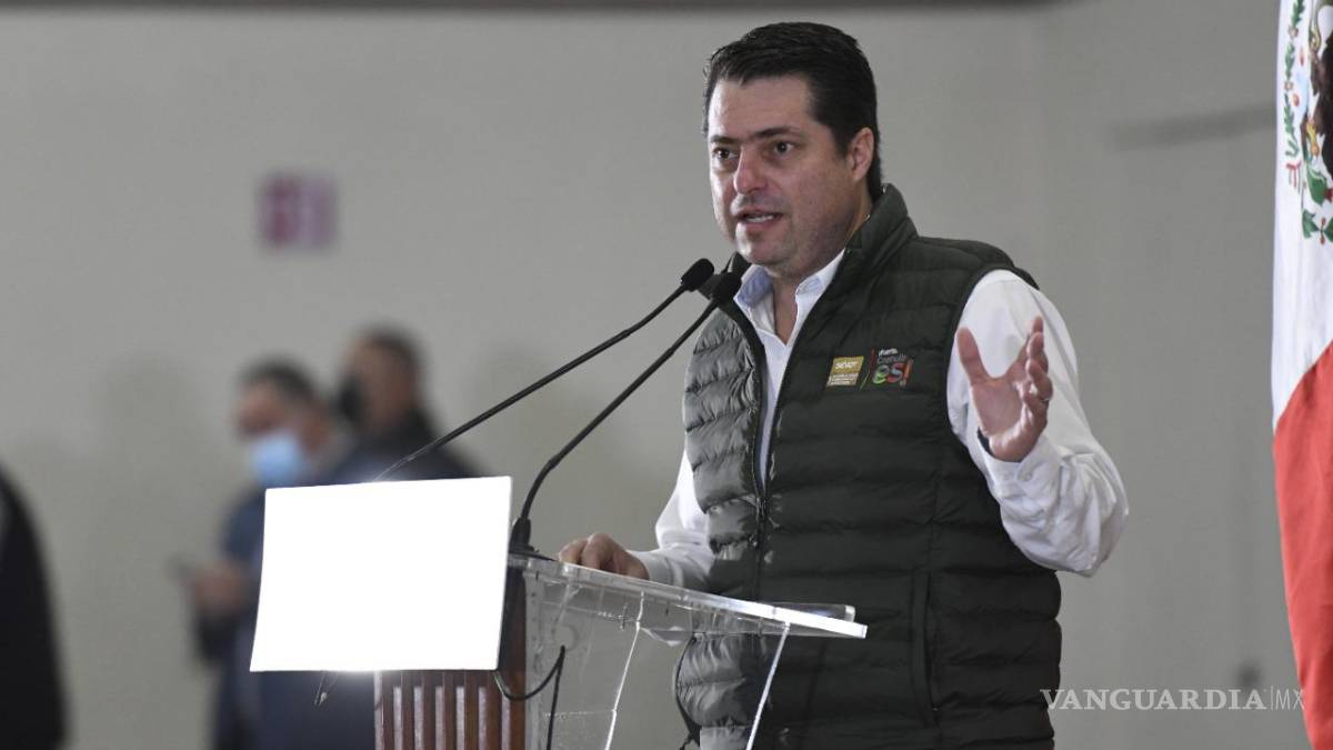 Entregan escrituras a 241 familias de la Región Sureste