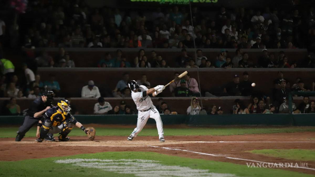 Con todo y dramático final, regresa la fuerza del Dragón; irreconocibles Saraperos vencen 7-10 a Rieleros