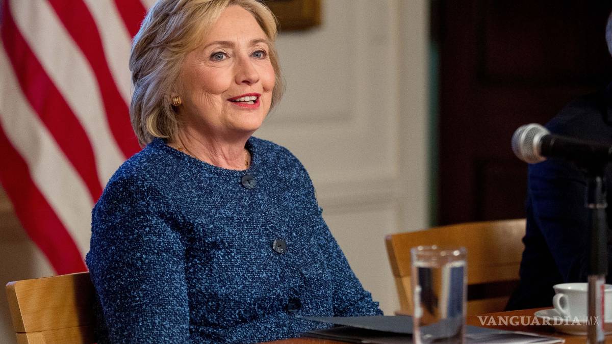 Doctora de Hillary Clinton avala buena salud de la candidata