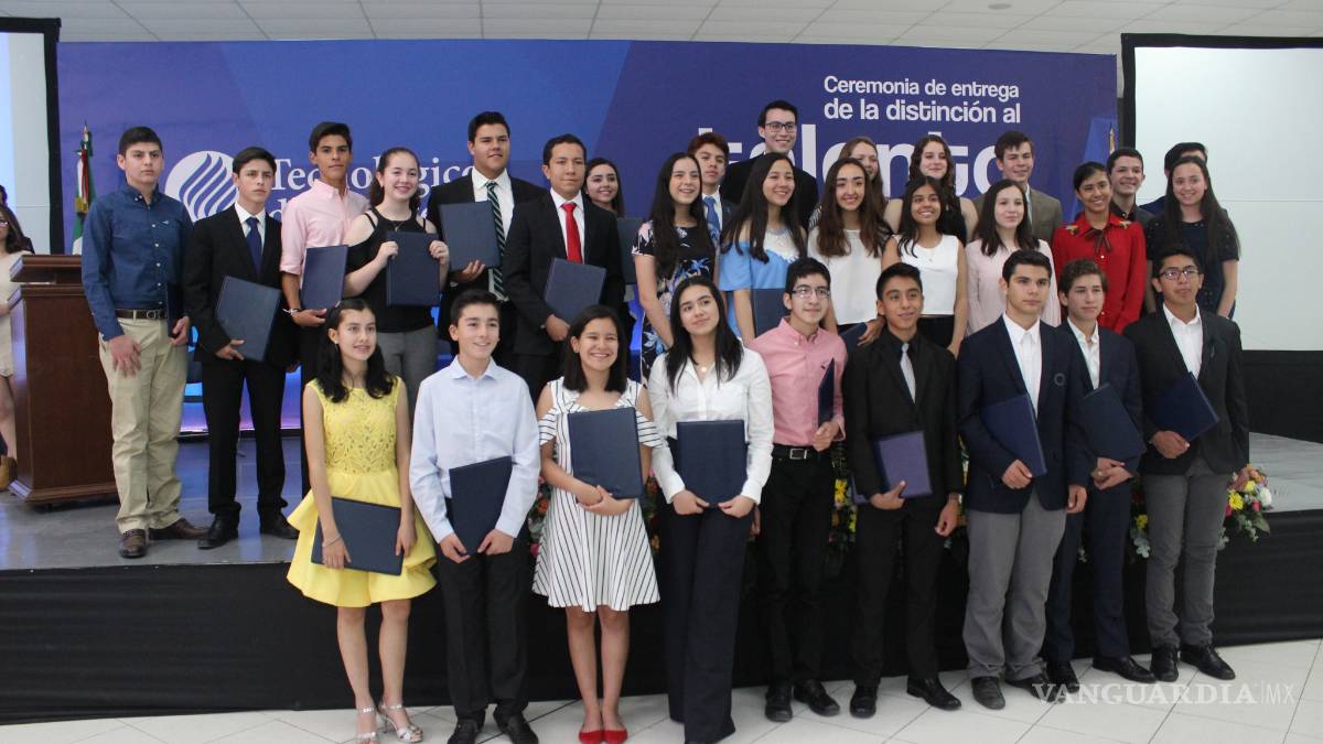 Beca a 60 jóvenes Tec de Monterrey