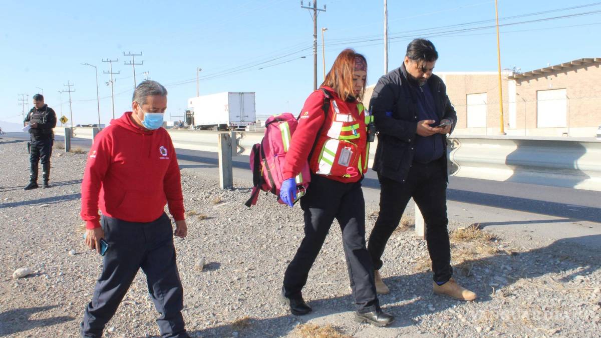 Trabajador de empacadora choca y sufre volcadura en Ramos Arizpe