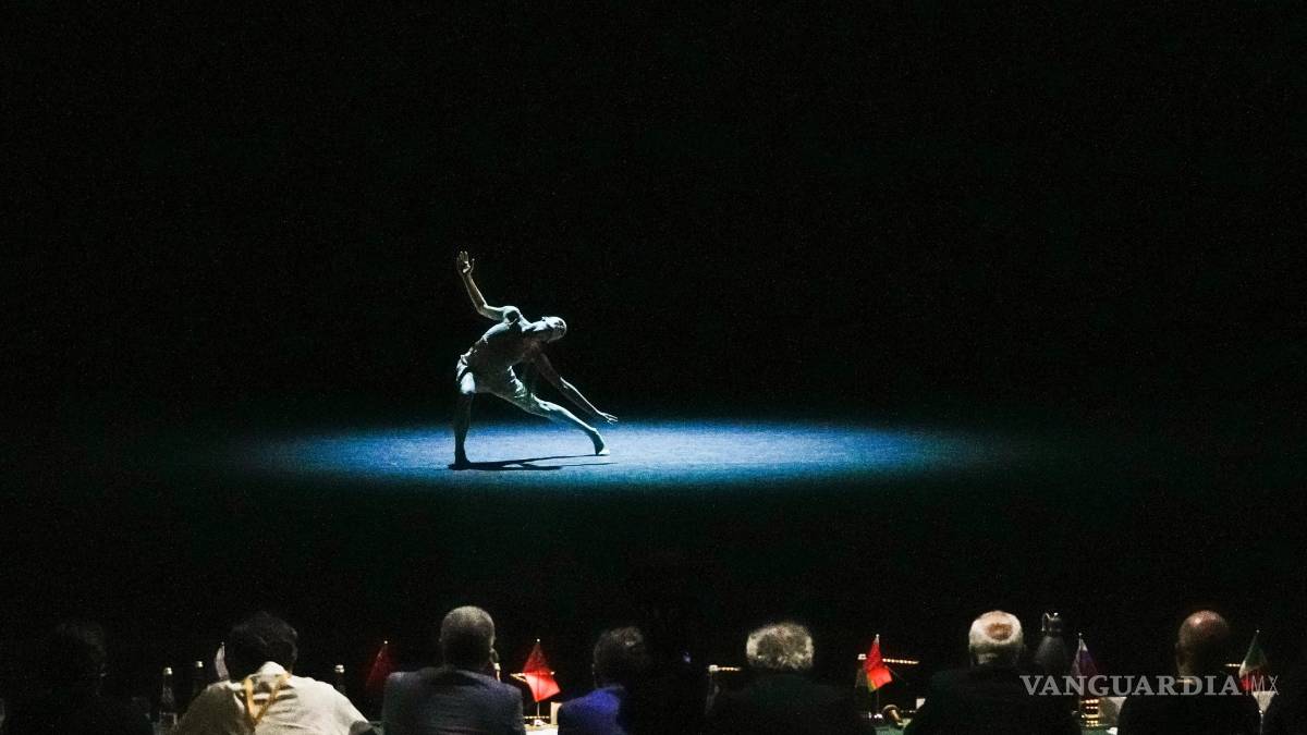 Así es como bailarines de varios países buscan un lugar en el Teatro Bolshoi de Moscú (fotos)