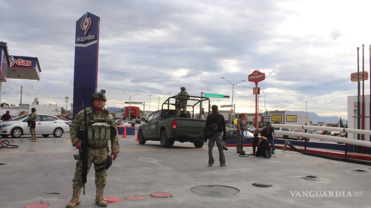 Realizan cateos simultáneos en tres gasolineras de Saltillo