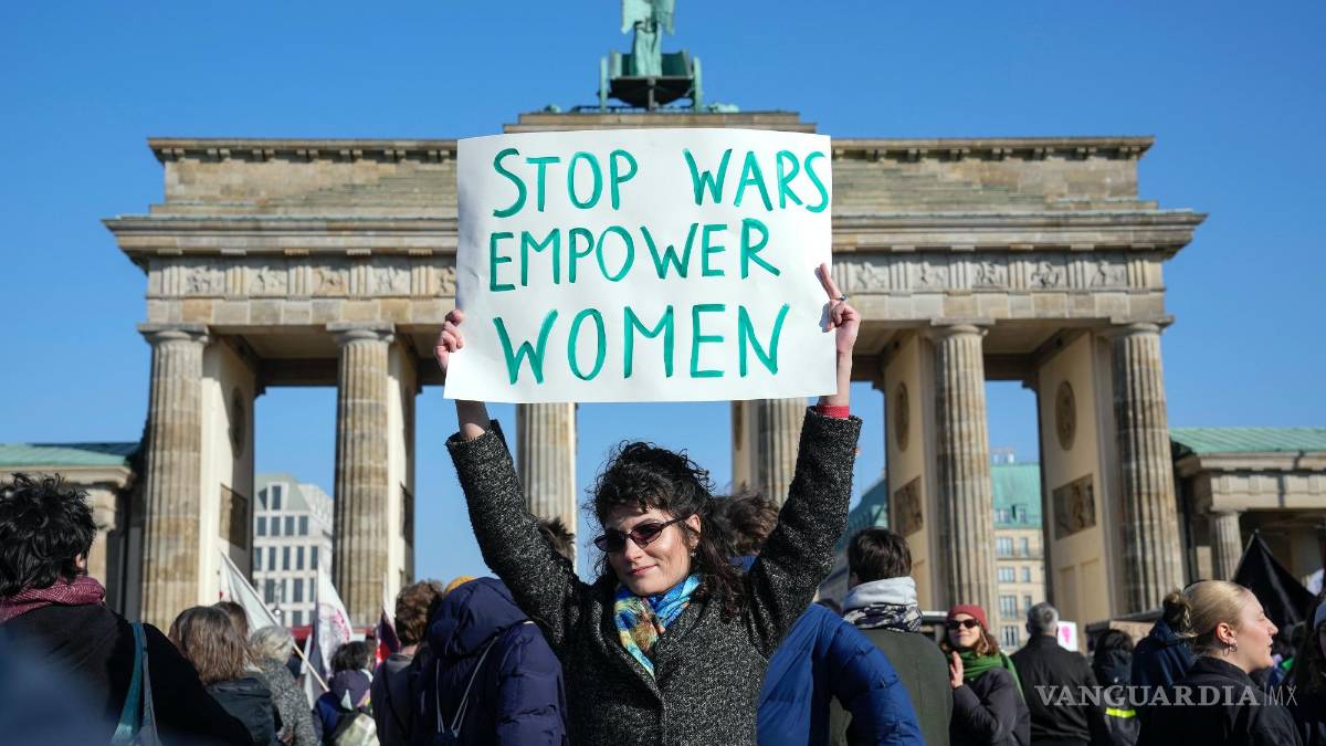 Mujeres alzan su voz en todo el para defender sus derechos y contra la violencia y la impunidad (fotos)