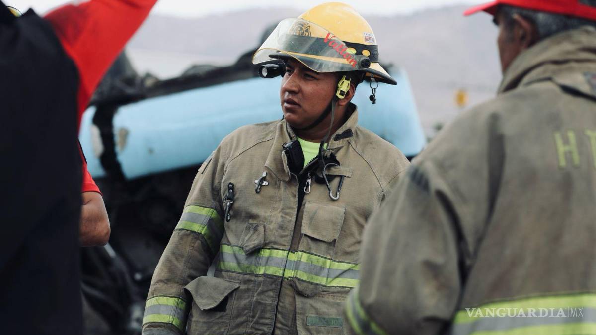 Volcadura de autobús en la Carretera Matehuala-Saltillo; 2 muertos y 15 heridos