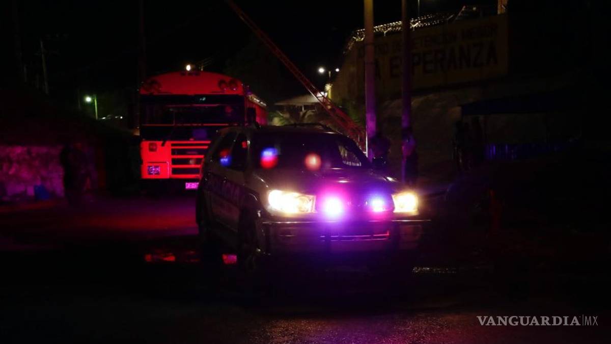 Así fue el traslado de 2 mil pandilleros al Centro de Confinamiento del Terrorismo en el Salvador