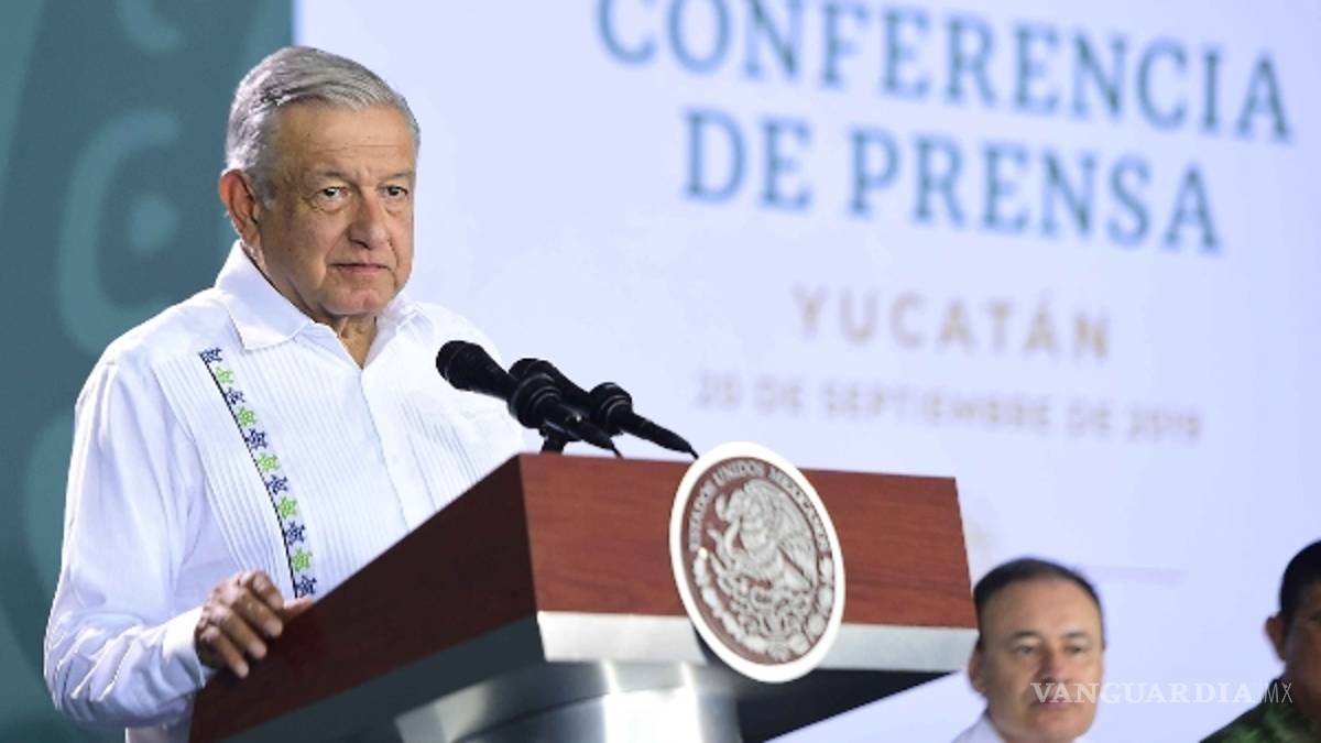 AMLO asegura que el aeropuerto de Santa Lucía se va a realizar con presupuesto público