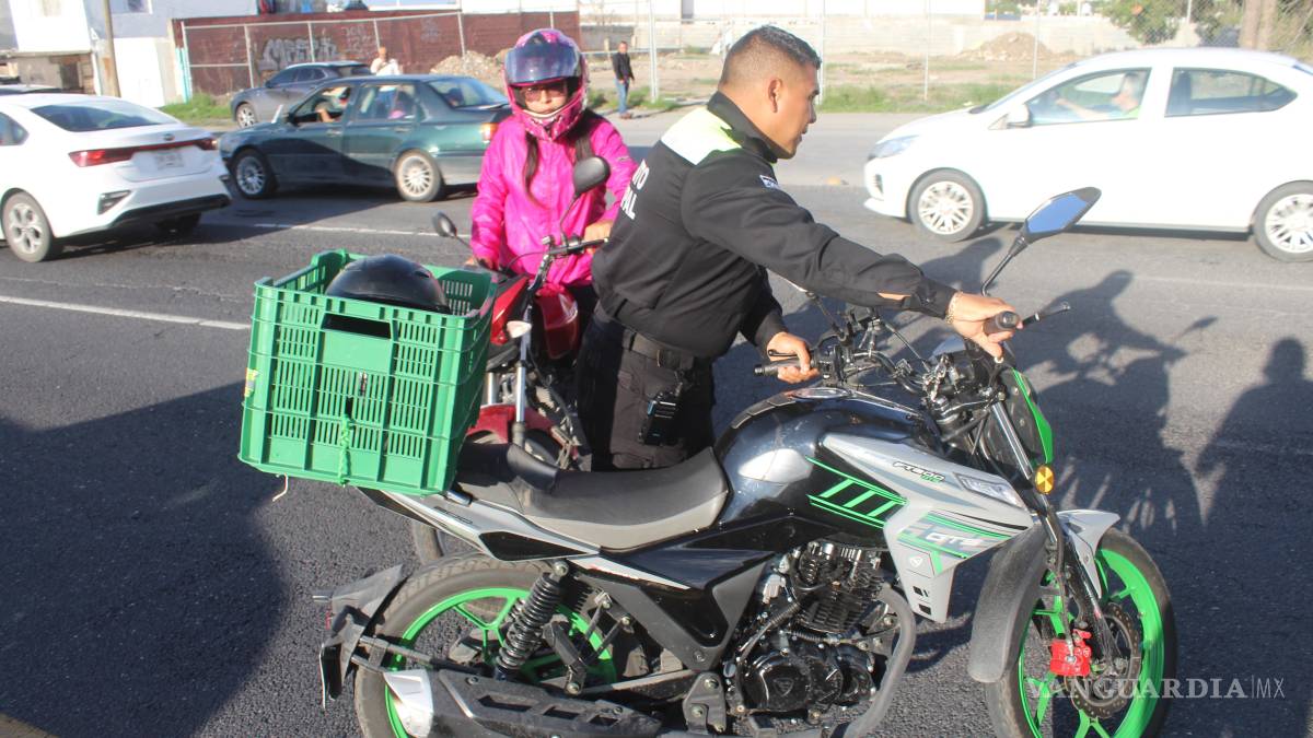 Repartidor resulta herido tras ser embestido por camioneta en el periférico Luis Echeverría