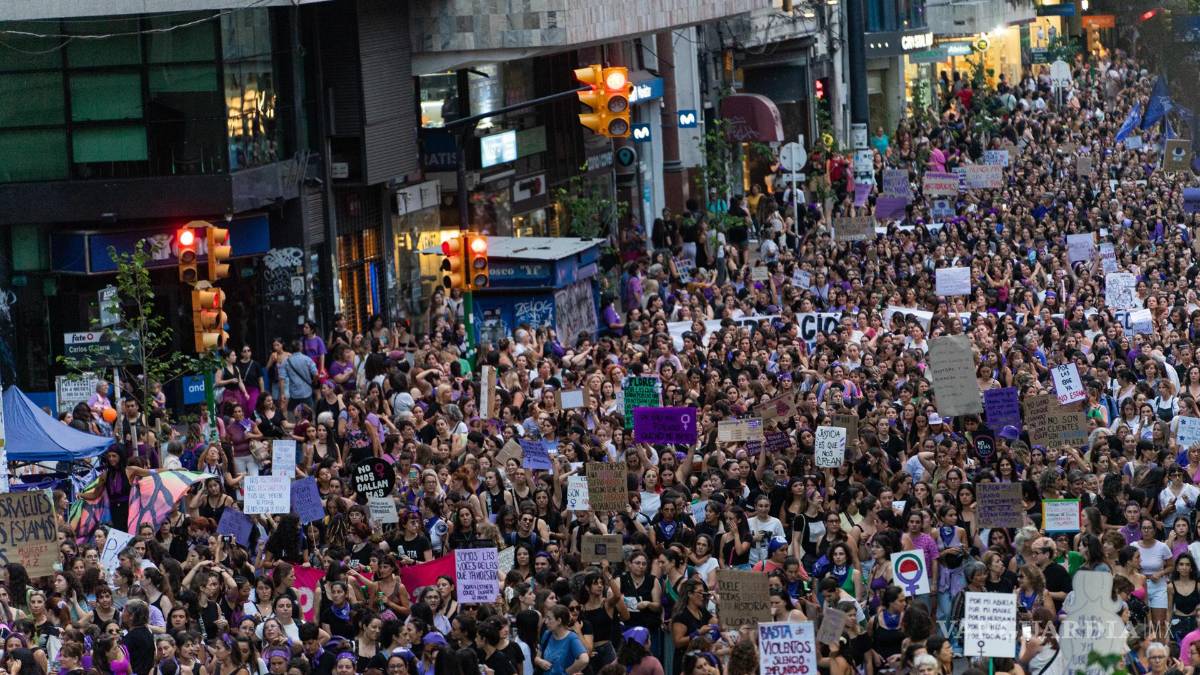 Mujeres alzan su voz en todo el para defender sus derechos y contra la violencia y la impunidad (fotos)
