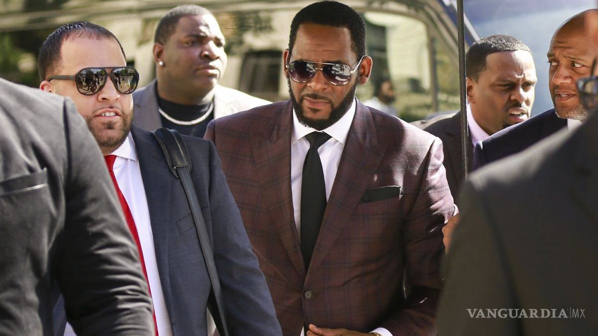 R. Kelly se declara inocente de tráfico sexual en Nueva York