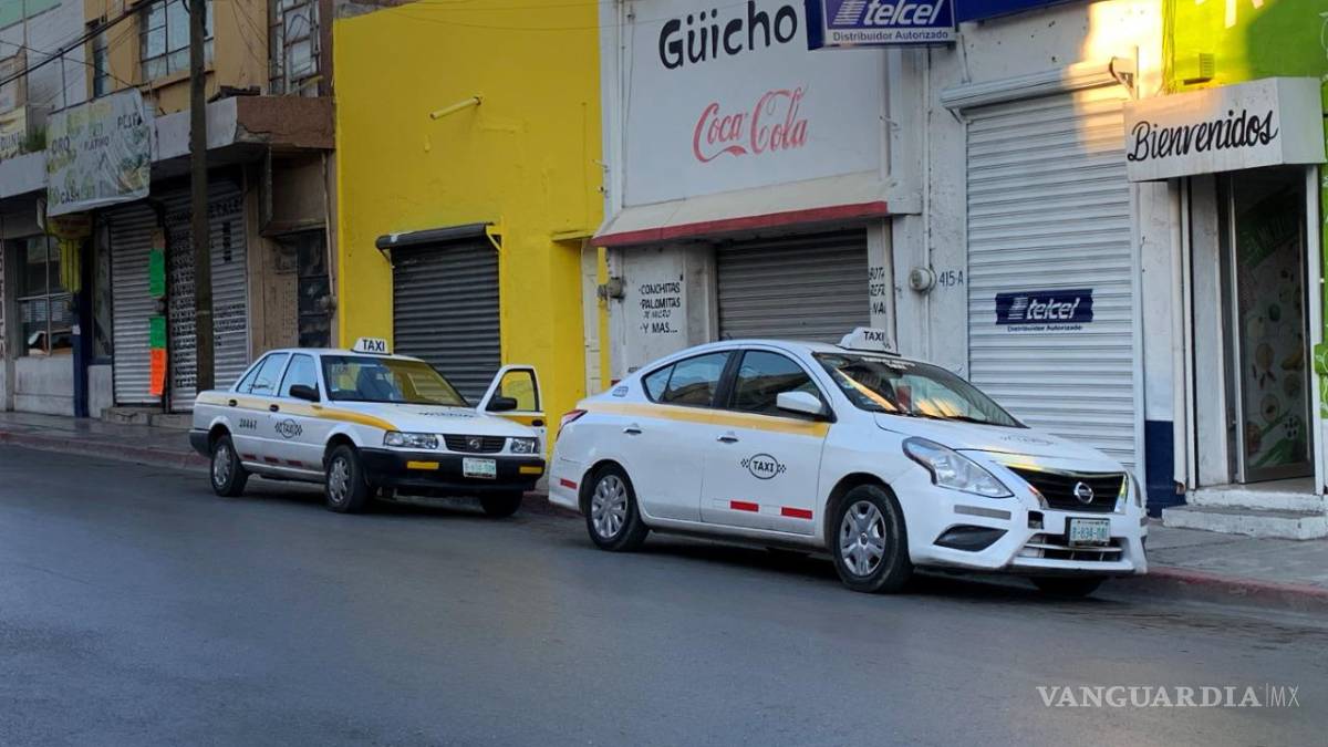 ‘Es mejor que pagar una combi’: en Saltillo operan taxis colectivos