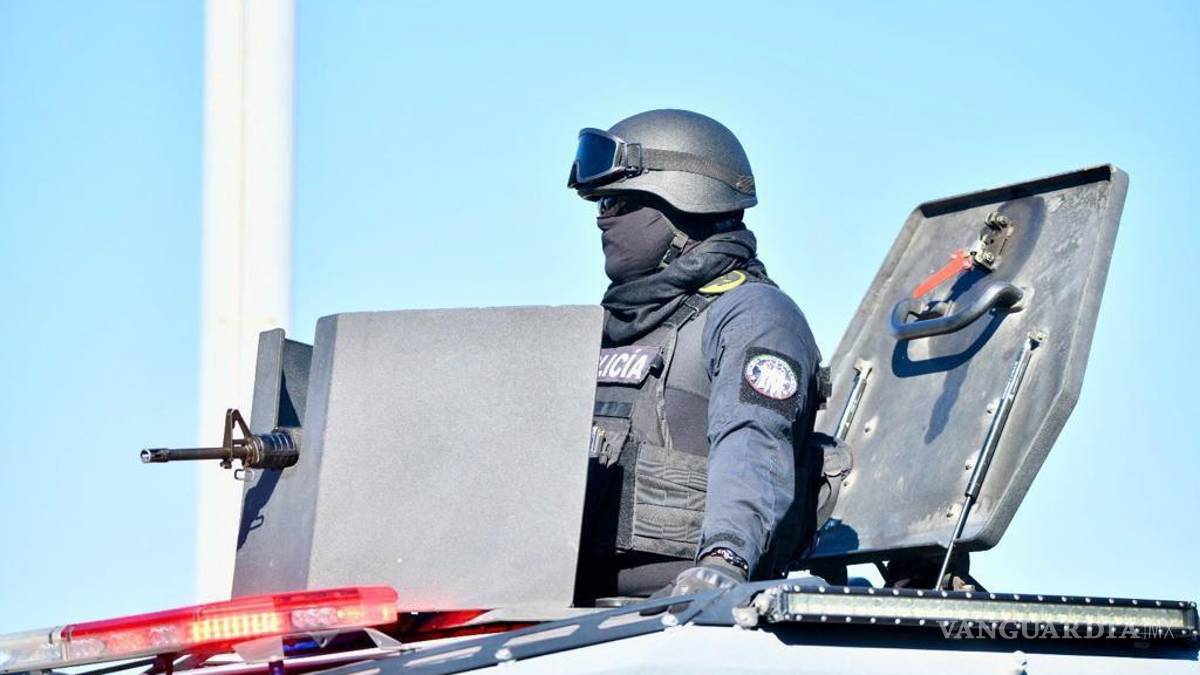 Entregan equipo táctico y uniformes a policías de Torreón