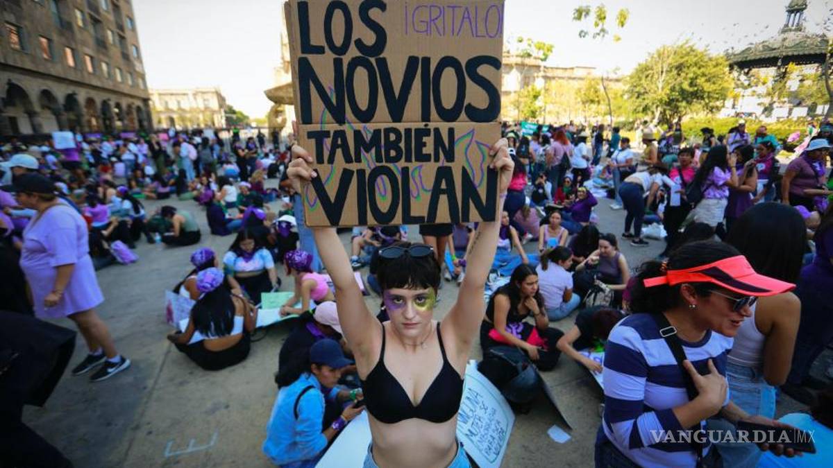 8M: Entre el dolor y la rabia con el grito de “Ni una más” miles de mujeres toman las calles en México (fotos)