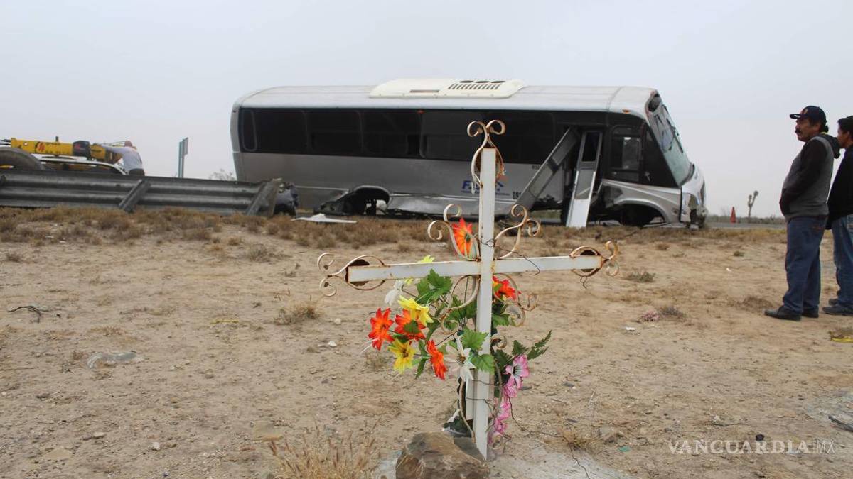 Accidente de camión en carretera Monclova deja 8 heridos; pierde neumático rumbo a Ramos Arizpe