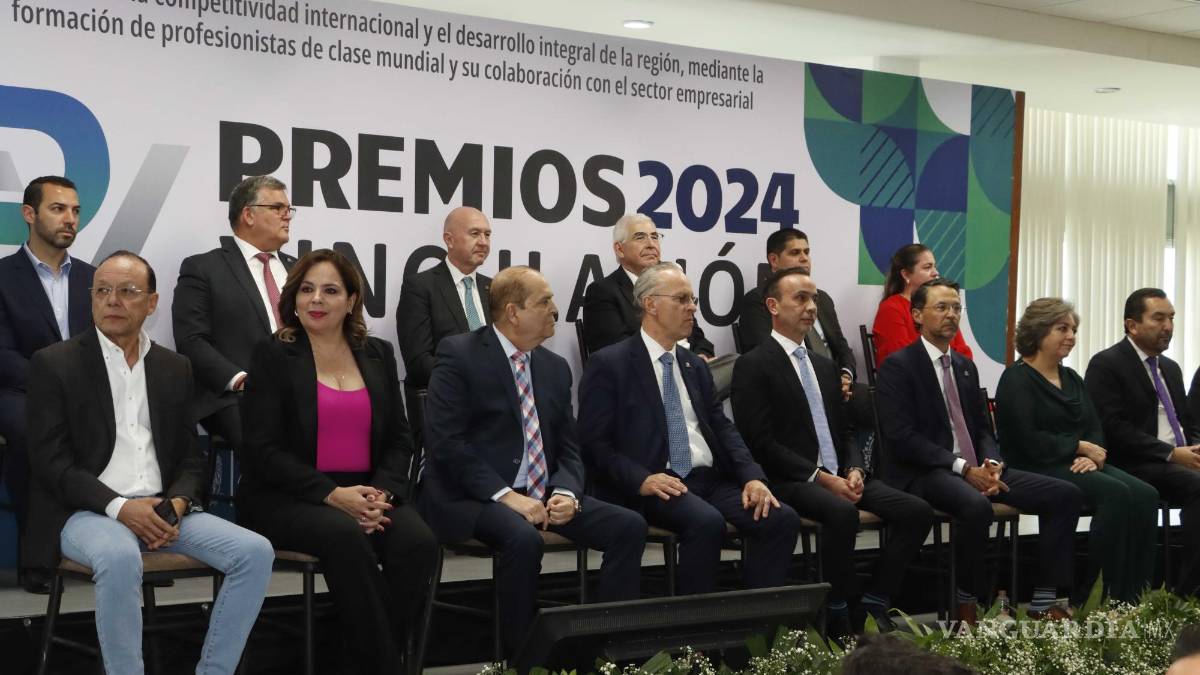¡Honor a quien honor merece! Entregan el Premio de Vinculación 2024 a estudiantes y maestros