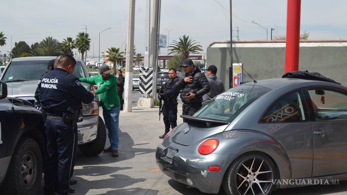 Le venden auto robado; acusa a policía de inacción