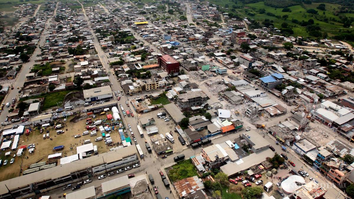 Ecuador moviliza a equipos forenses y eleva impuestos