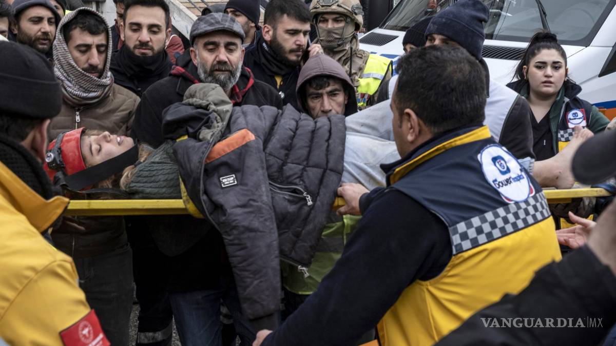 Fuerte terremoto de magnitud 7.8 remece a Turquía y Siria (Fotos)