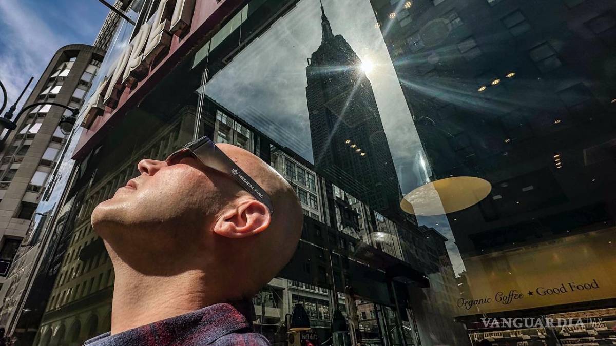 Así cautiva, maravilla y asombra el eclipse solar desde Mazatlán hasta la isla de Terranova (fotos)