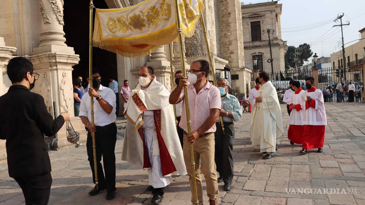 Encabeza Obispo de Saltillo, tras 2 años de pausa, el Lavatorio de Pies
