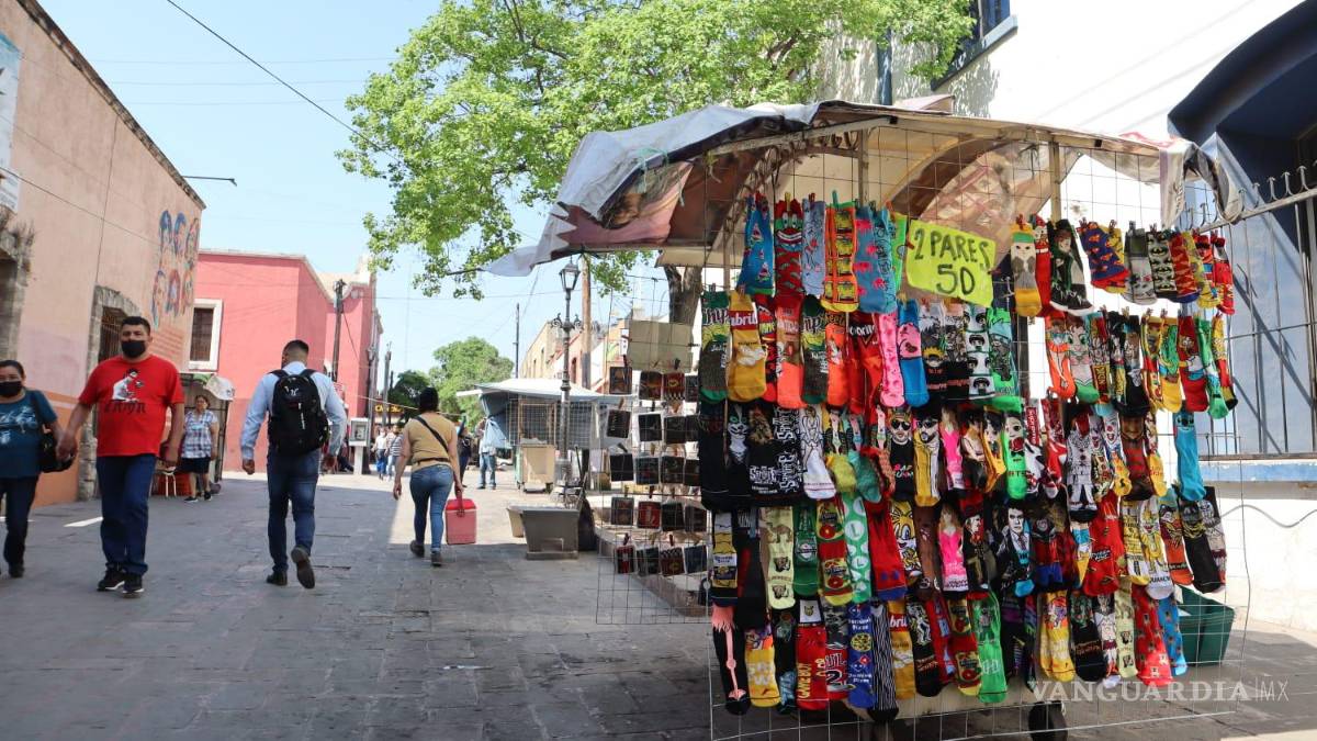 Venden de “todo”... aumenta ambulantaje en el Centro Histórico de Saltillo