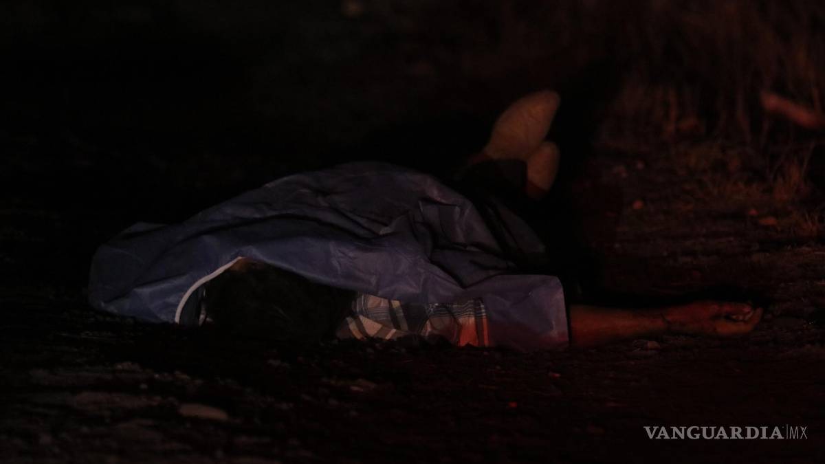 Ebrio vuelca y pierde la vida en la carretera a Torreón tras volcadura