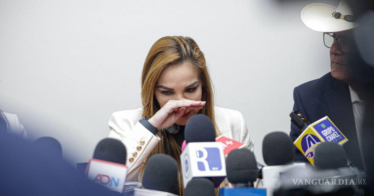 Paola Gárate arremete contra secretario de Defensa; ya hizo denuncia tras recibir corona fúnebre