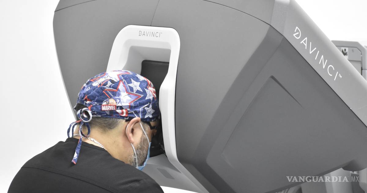 Cirugía robótica consolida al IMSS Nuevo León como punta de lanza en la medicina pública